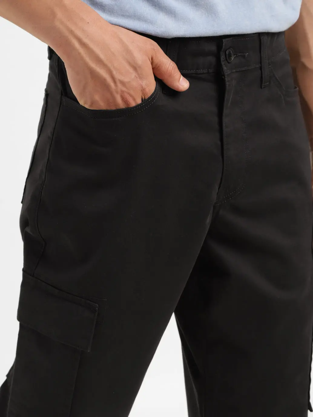 Men's Black Loose Fit Cargo Trousers 4