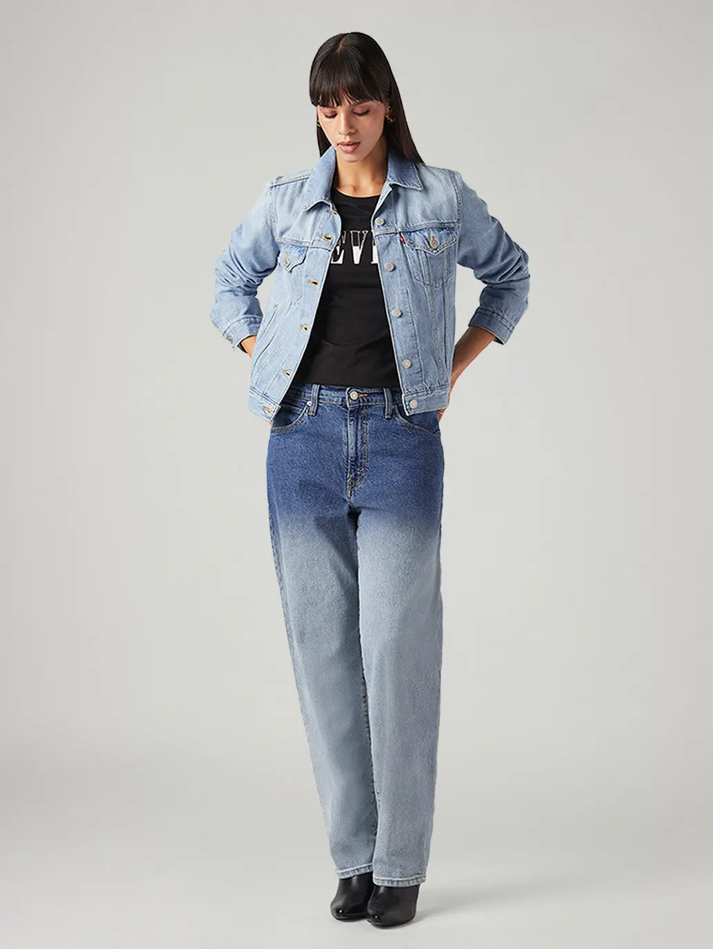 Women's 94 Light Blue Baggy Fit Mid Rise Jeans 1
