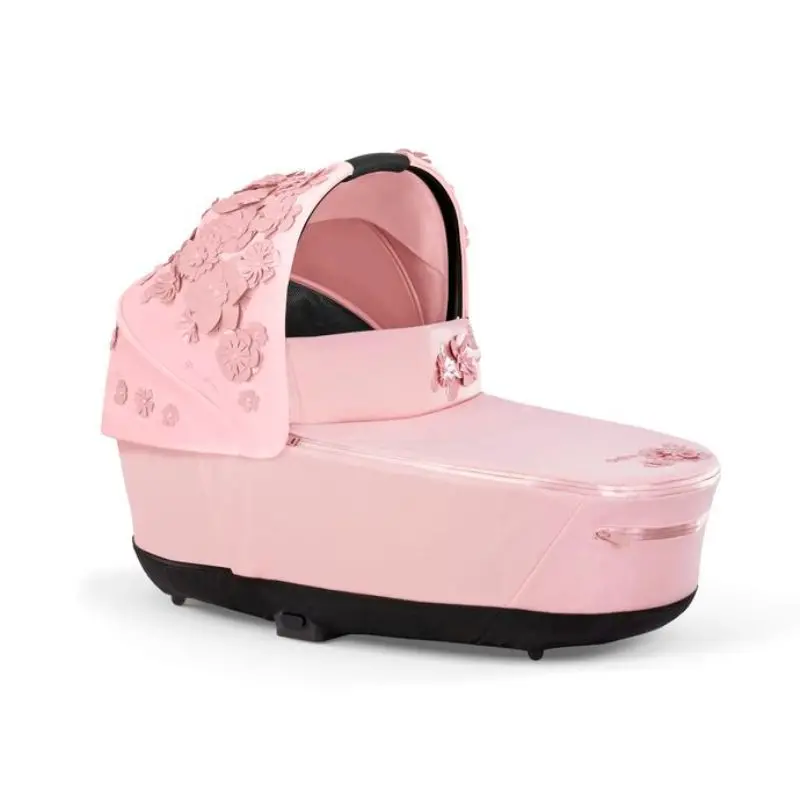 Priam4 Lux Carry Cot 1