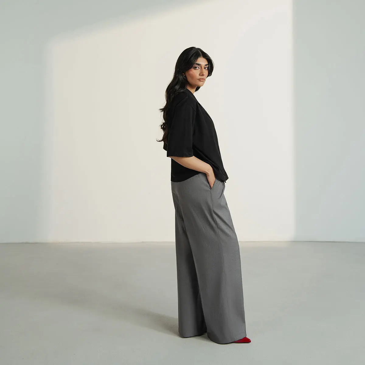 Tailored Wide Leg Pleated Trouser 1