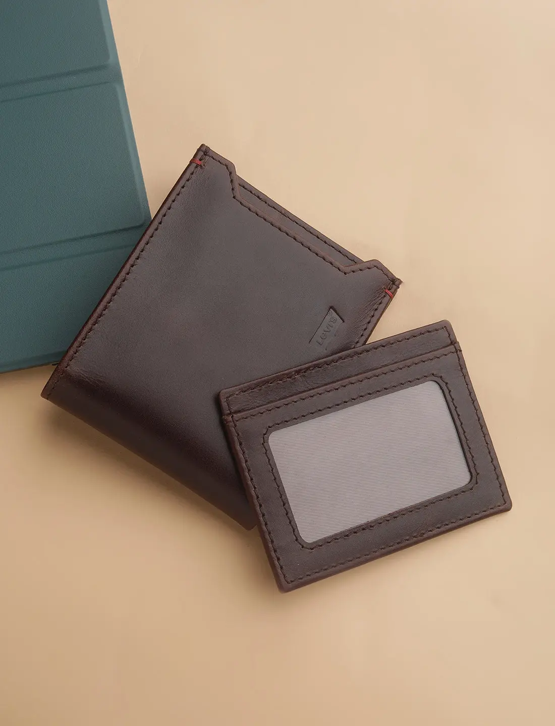 Men's Brown Solid Bi-Fold Wallet 1