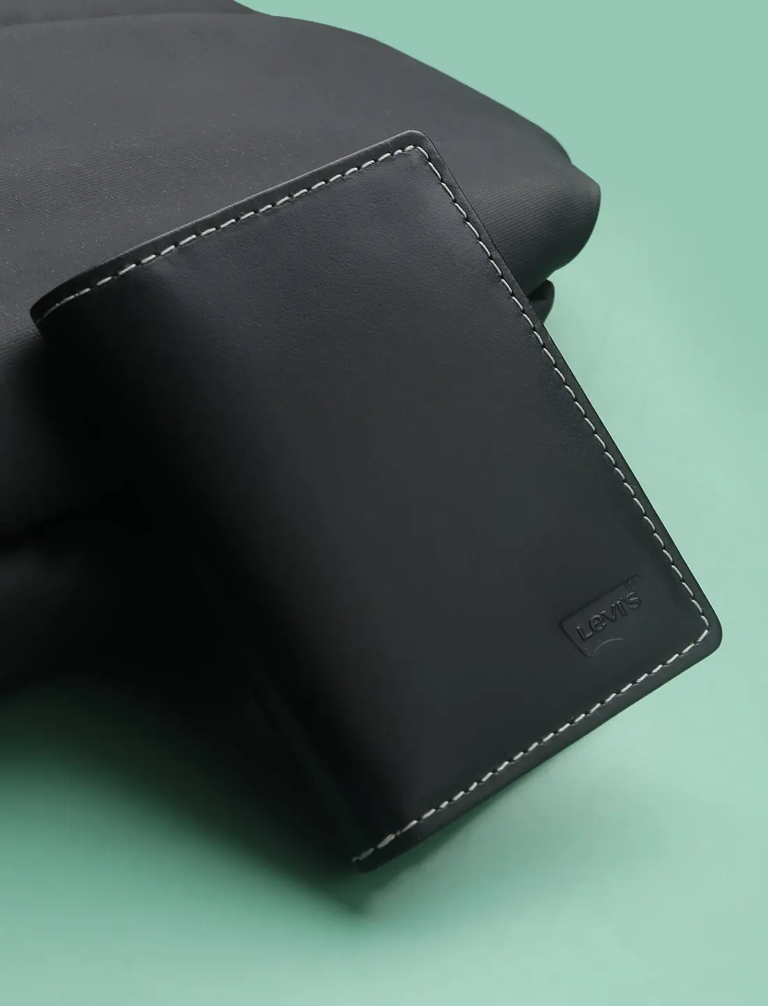 Men's Black Solid Card Holder 2