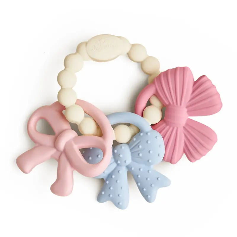 Itzy Trio™ Bows 1