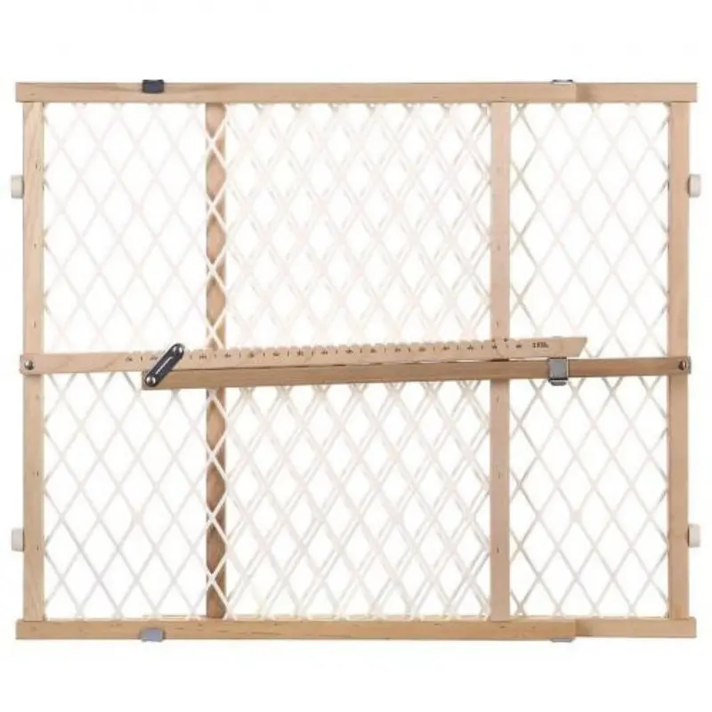 Diamond Mesh Gate 1