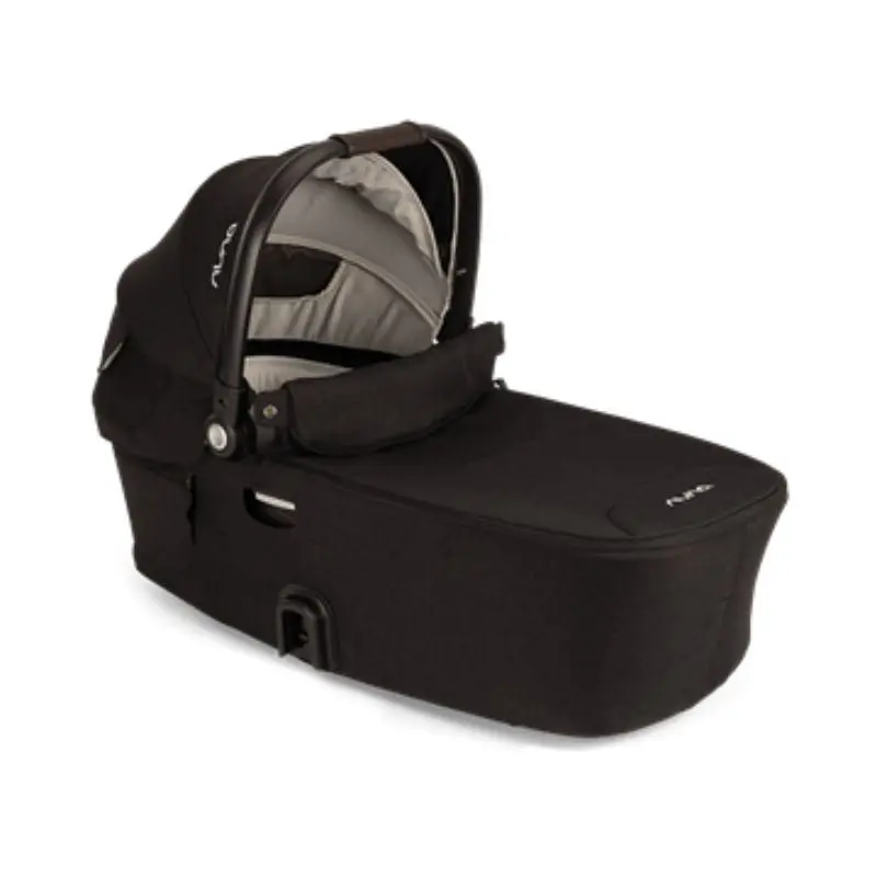 Demi Next Bassinet 1