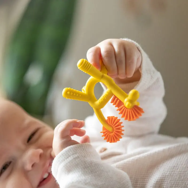 Geo Zoo Silicone Teether - Giraffe 2