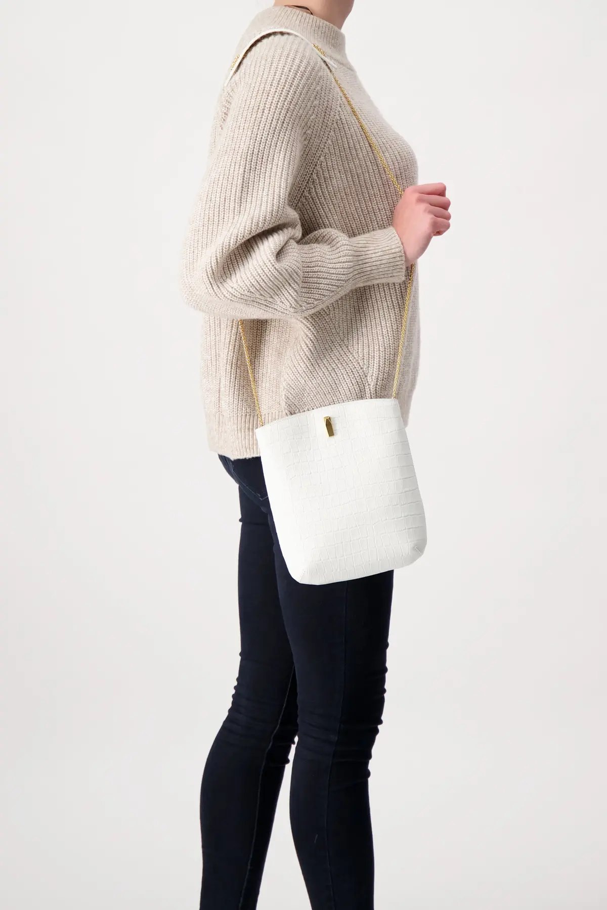 The Volon White E.Z. Carry Croco-Embossed Bag 2