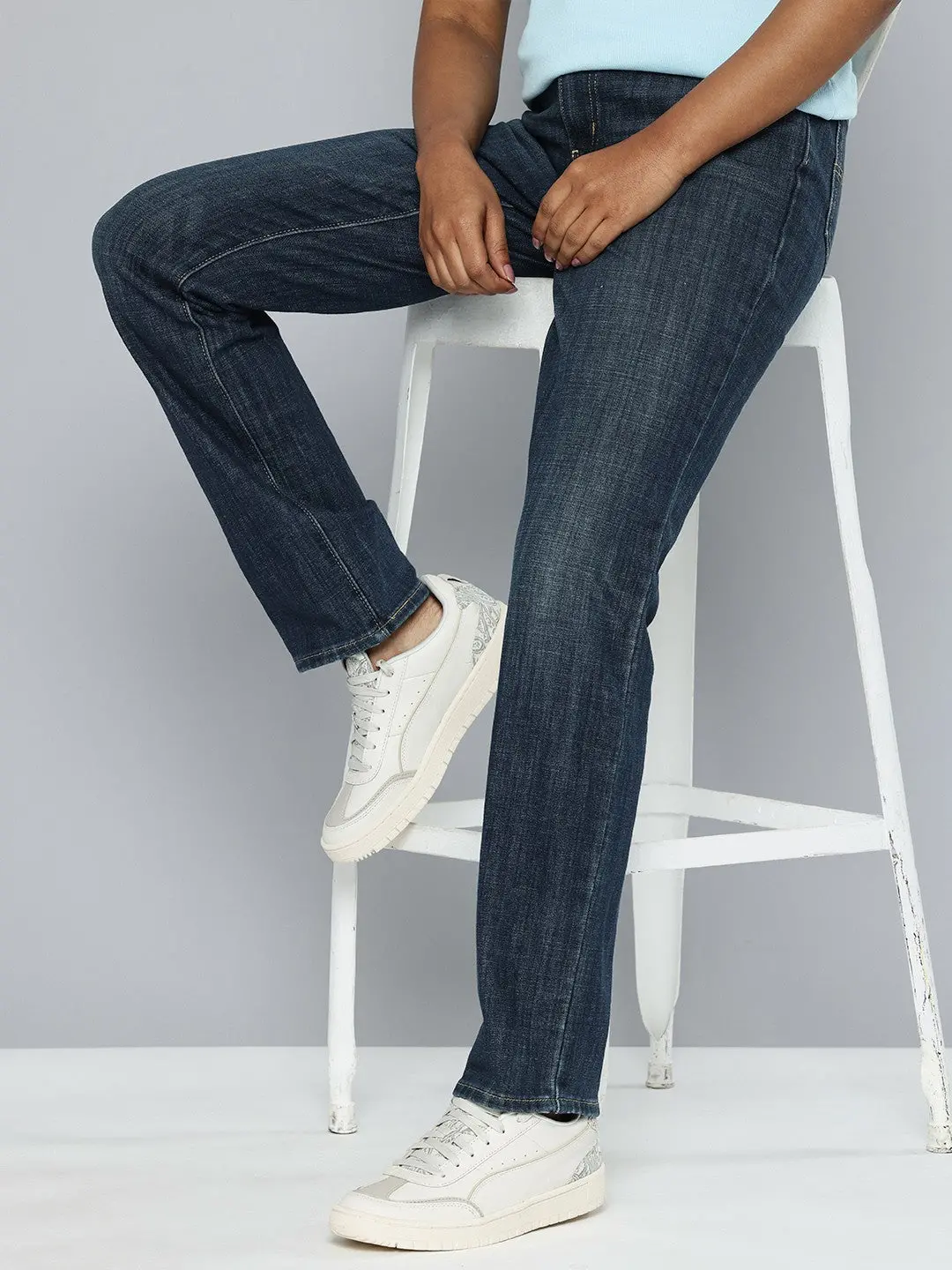 Women's 724 Blue Slim Straight Fit High Rise Jeans 5