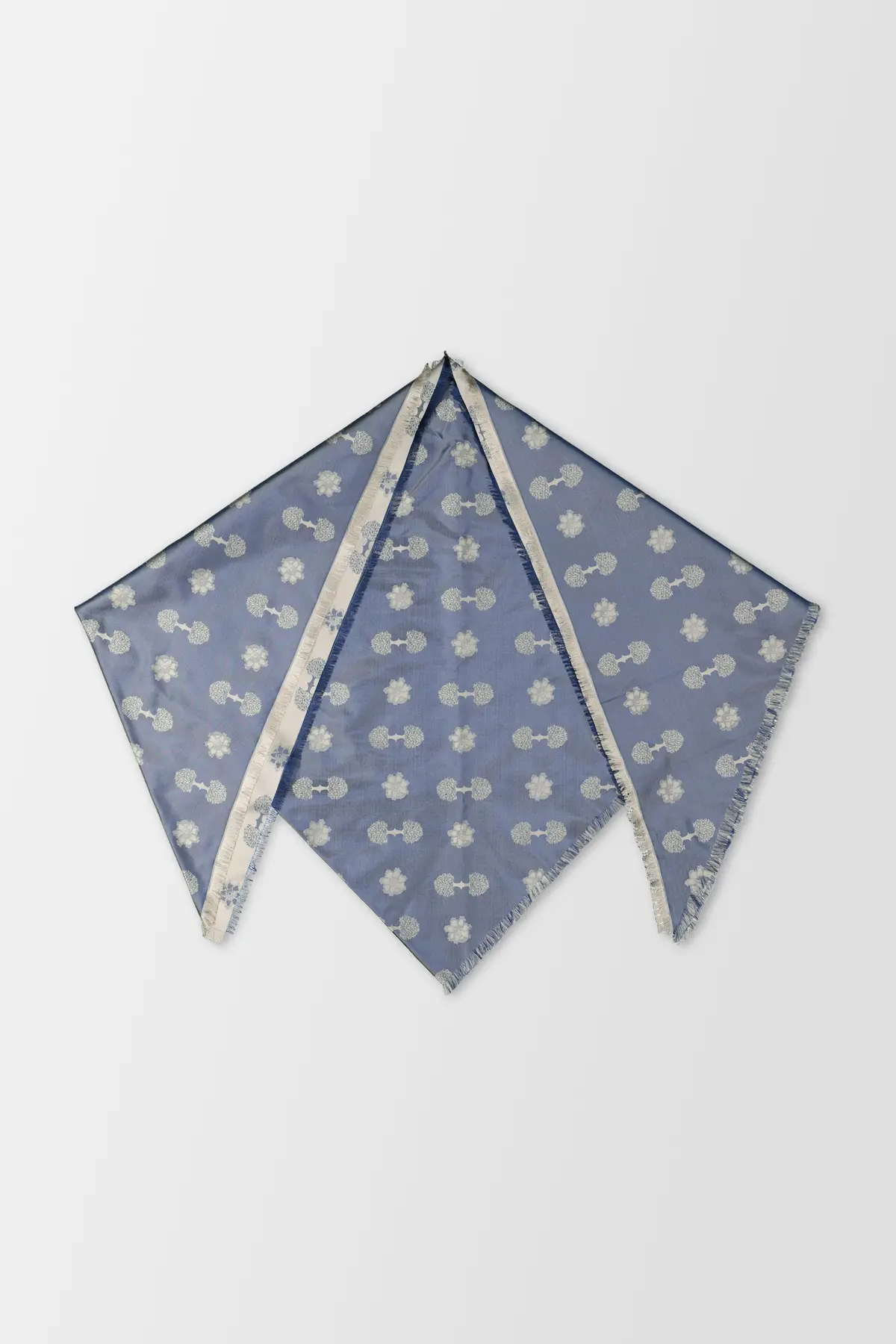 Como Silks Blue Pelargoni Azzurro 1