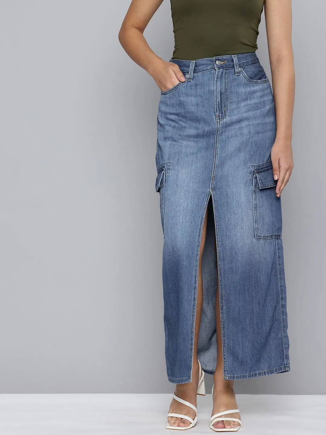 Women's Mid Rise Blue Solid Skirt 2